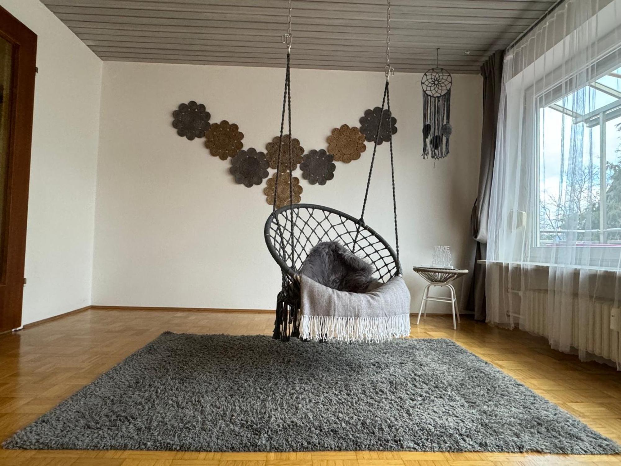 Fewo Boho 110 Qm Mit Bergblick 3 Min Bahnhof Apartment Лауфен Екстериор снимка
