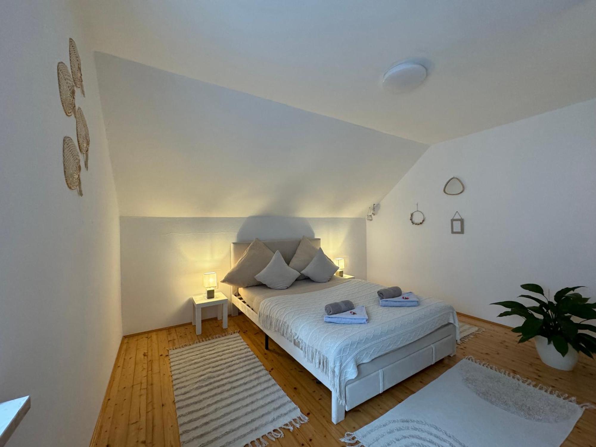 Fewo Boho 110 Qm Mit Bergblick 3 Min Bahnhof Apartment Лауфен Екстериор снимка
