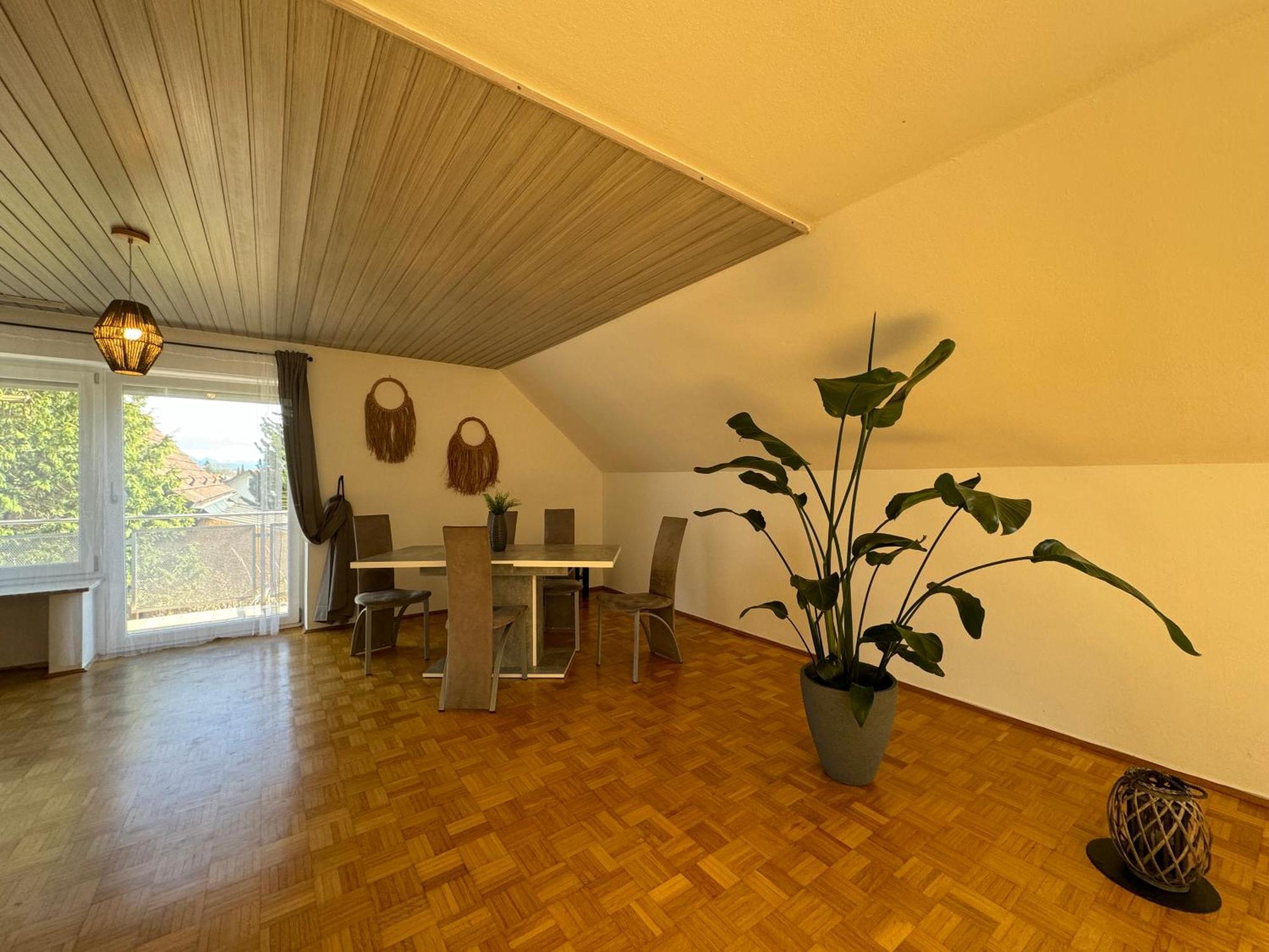 Fewo Boho 110 Qm Mit Bergblick 3 Min Bahnhof Apartment Лауфен Екстериор снимка